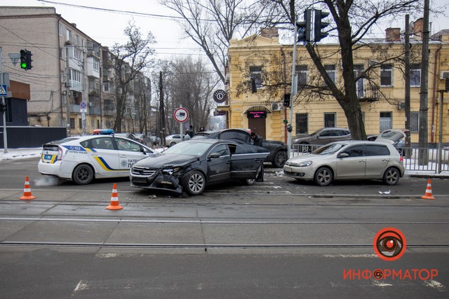     Maserati   ,   Volkswagen   :  