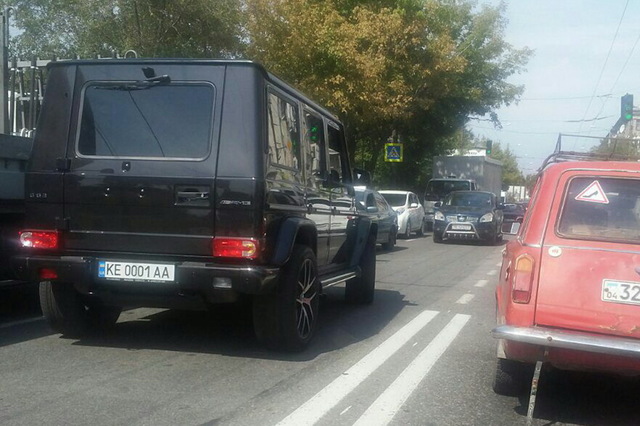   Mercedes Gelandewagen  :    